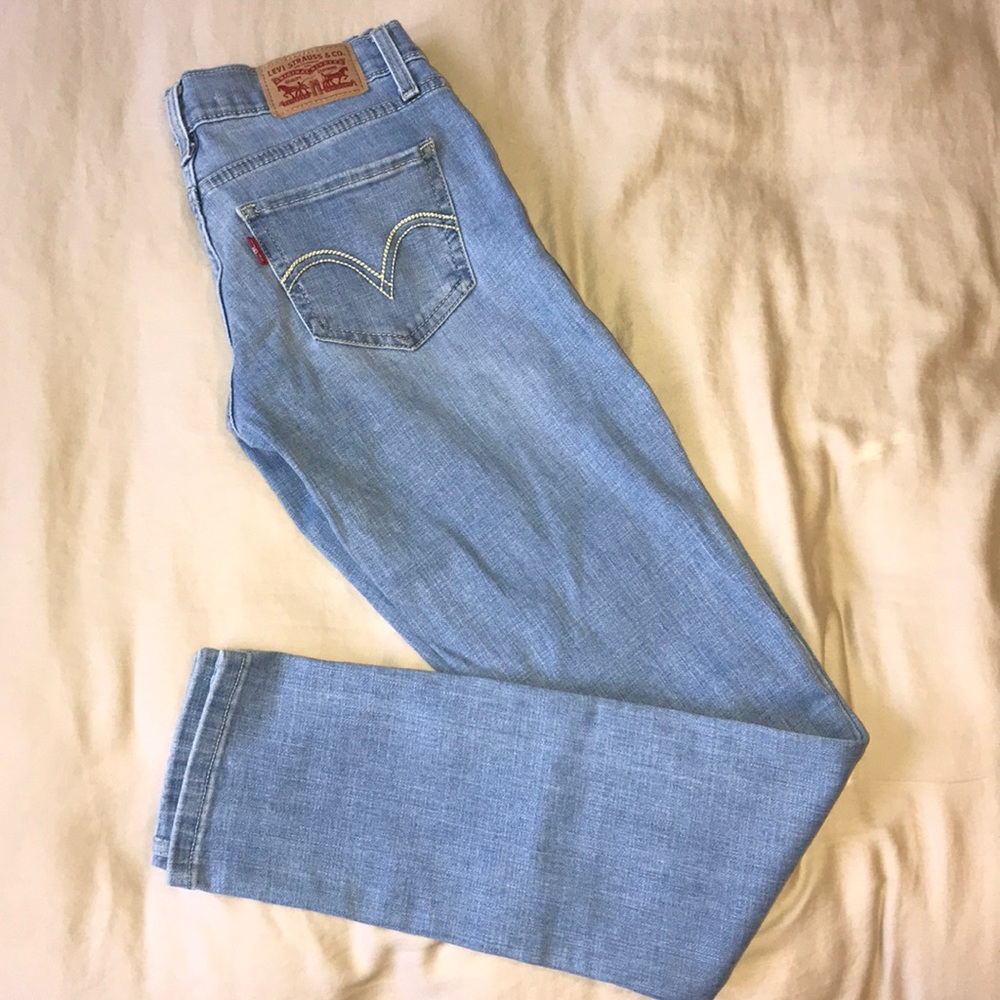 Levi Jeans 524 Skinny (25)